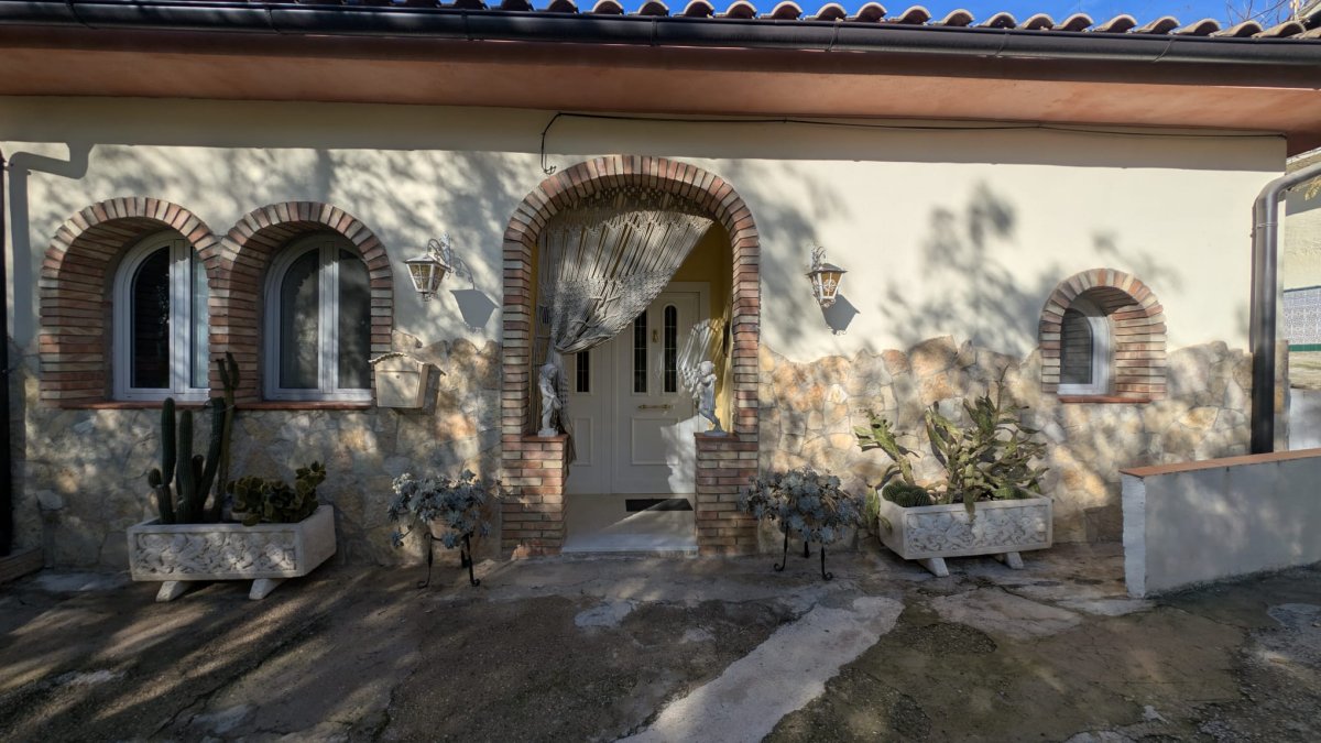 Hotel + Casa + 2 Pisos en venta a orillas del río Ebro - 30 habitaciones — Foto 25