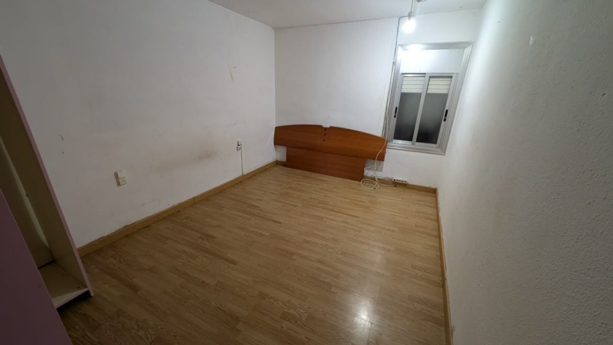 Venta Piso Terrassa Sant Pere Nord Amplio y Luminoso — Foto 11