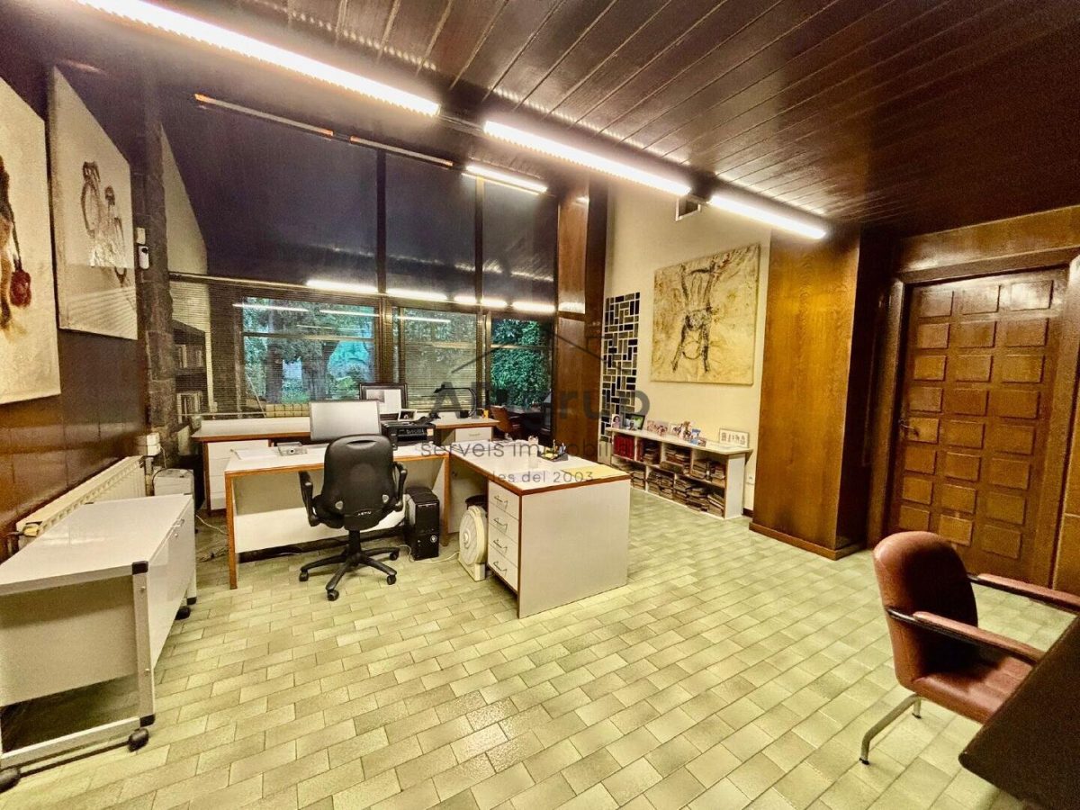 Despacho señorial — Foto 5