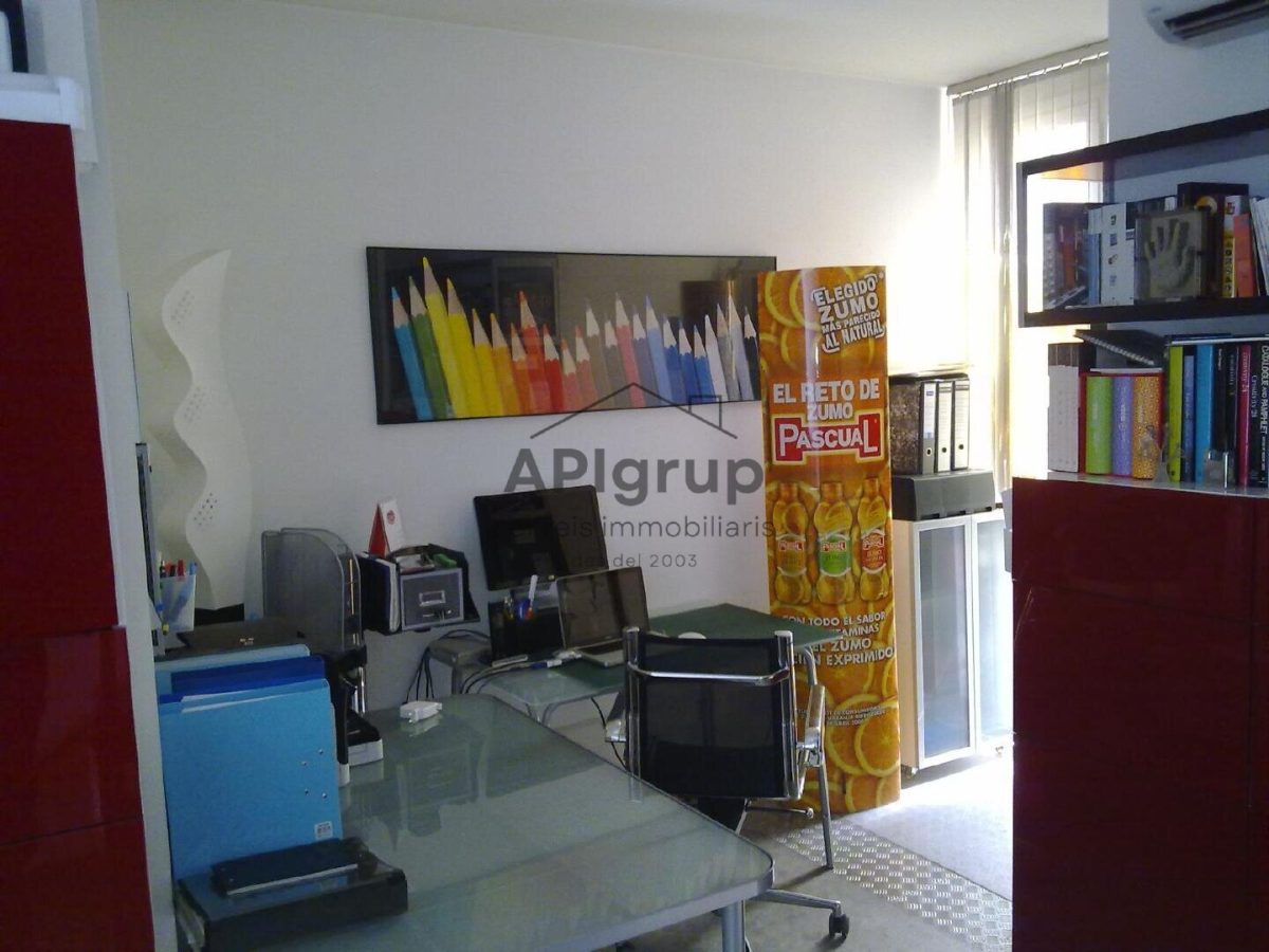 Local con personalidad — Foto 12