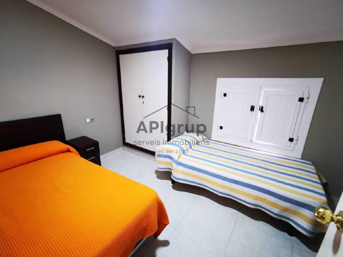 Casa, Hotel y 2 pisos — Foto 2