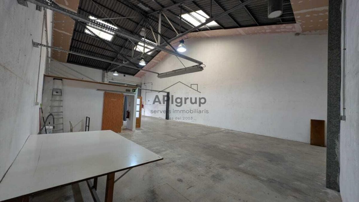Nave Industrial — Foto 3