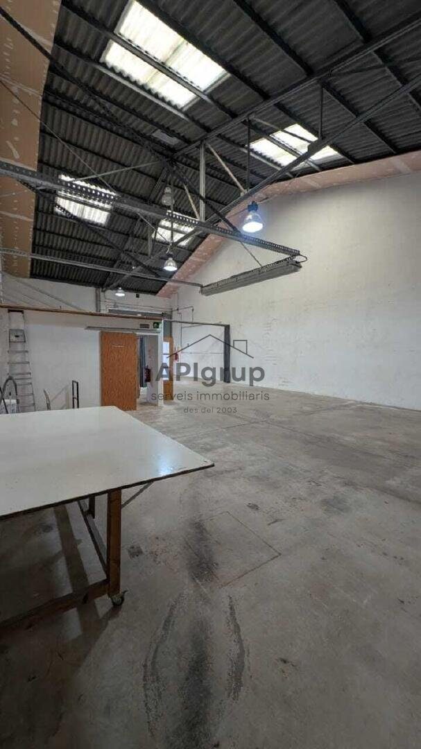 Nave Industrial — Foto 2