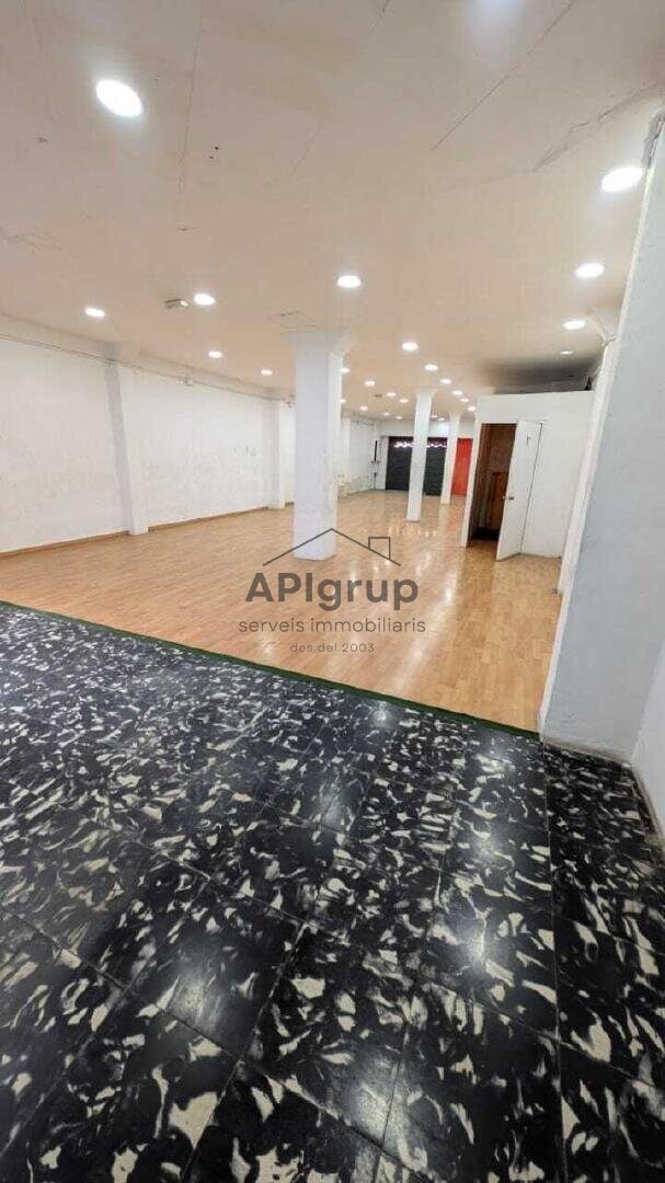 Amplio Local en ALQUILER de 248 m2 — Foto 25