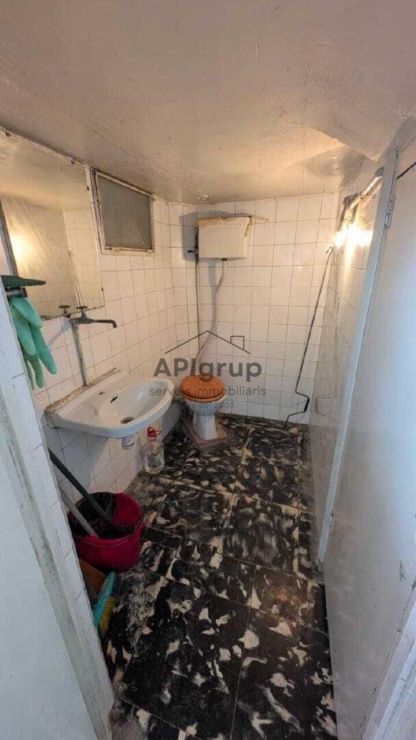 Amplio Local en ALQUILER de 248 m2 — Foto 10