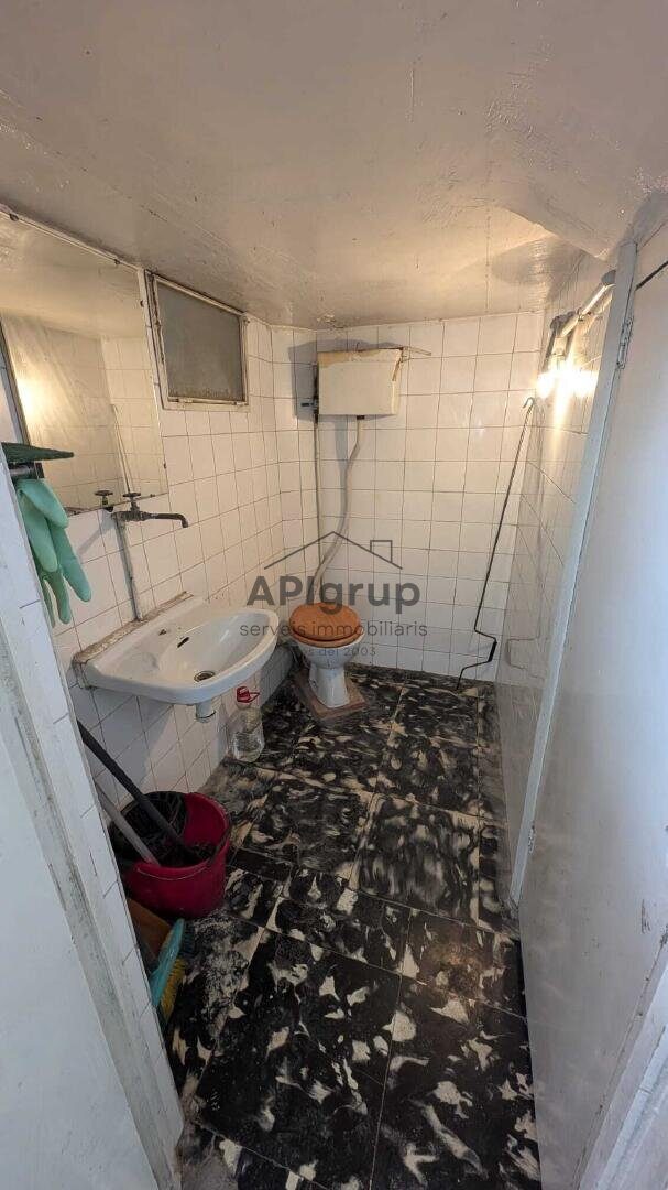 Amplio Local en ALQUILER de 248 m2 — Foto 34