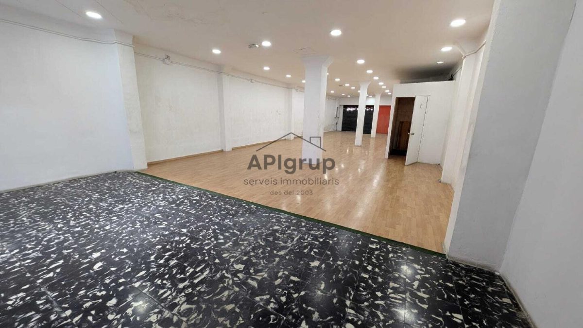 Amplio Local en ALQUILER de 248 m2 — Foto 26