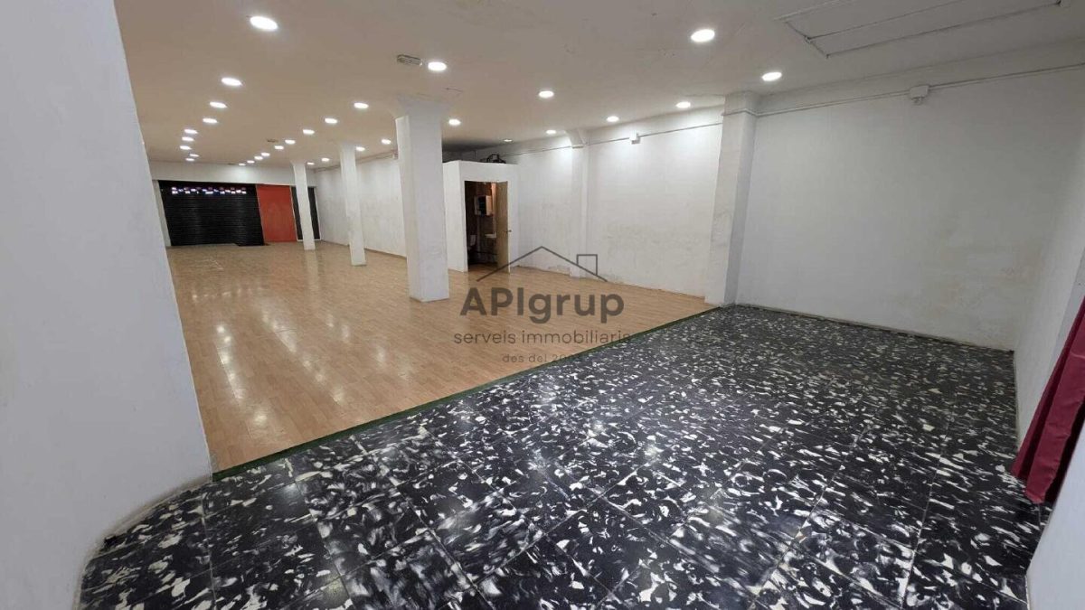 Amplio Local en ALQUILER de 248 m2 — Foto 11