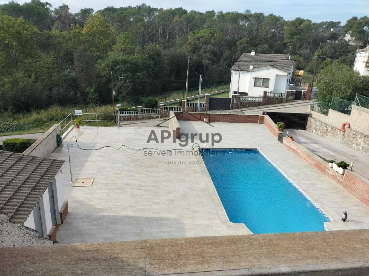 Casa con Piscina — Foto 2