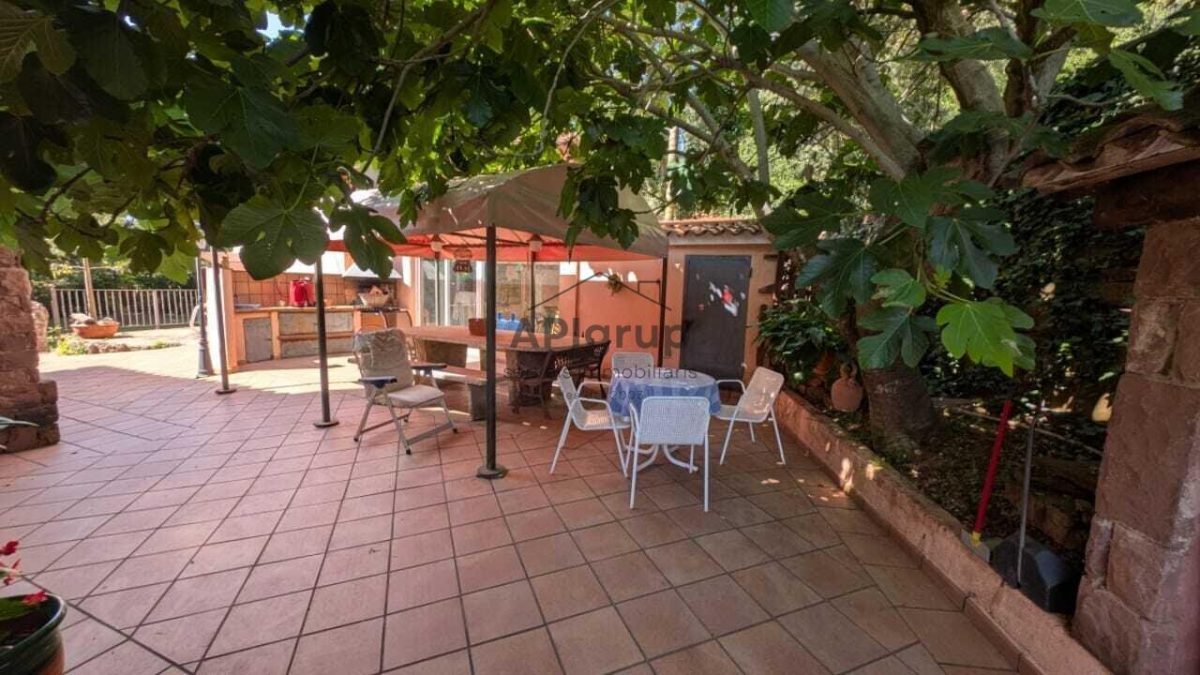 Wooden chalet en venta en tagamanent — Foto 45