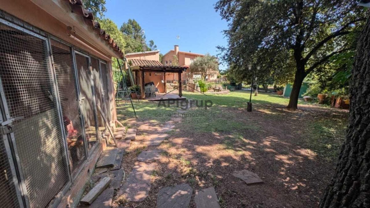 Wooden chalet en venta en tagamanent — Foto 35