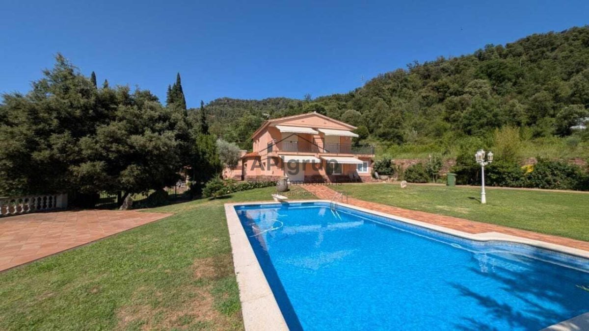 Wooden chalet en venta en tagamanent — Foto 54