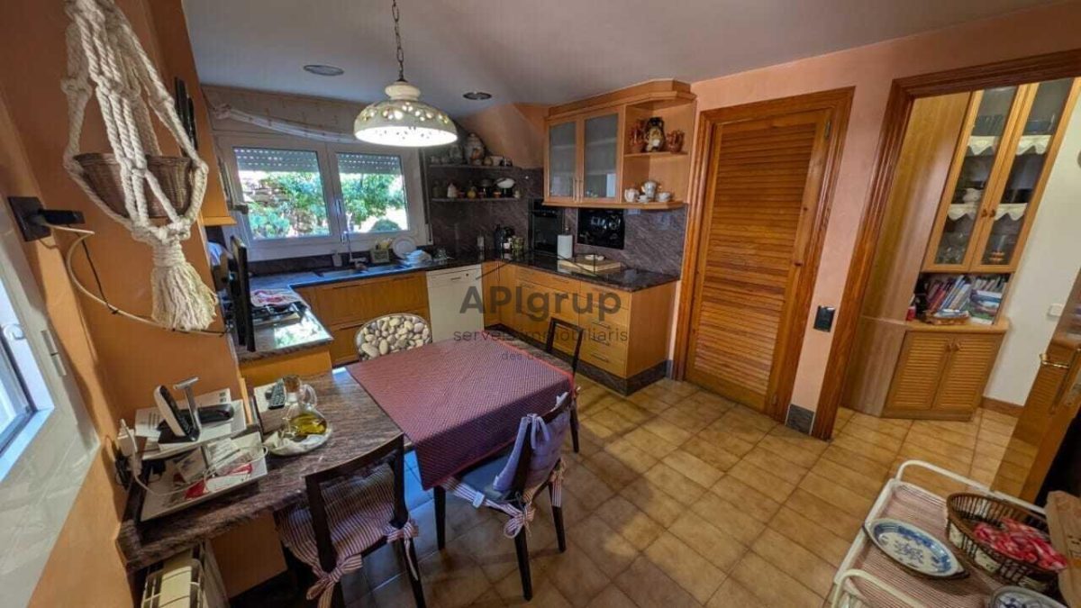 Wooden chalet en venta en tagamanent — Foto 10
