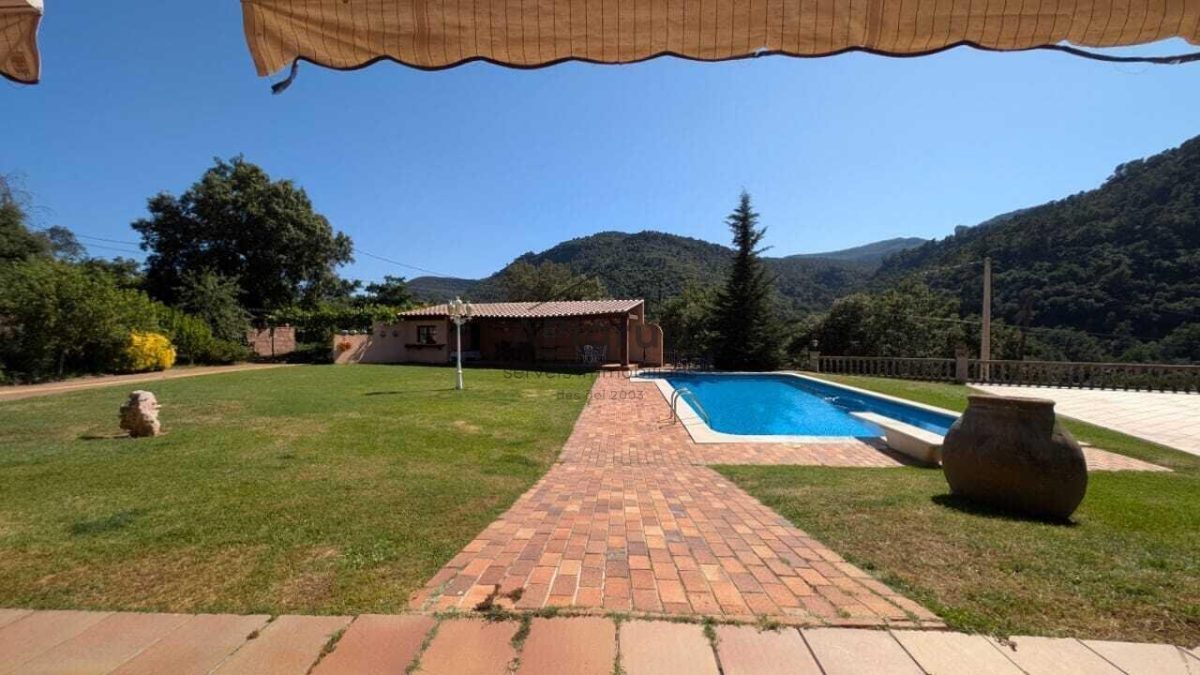 Wooden chalet en venta en tagamanent — Foto 52