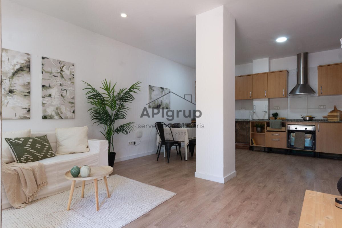 APIgrup VENDE.Planta baja REFORMADA en venta en Sabadell – 1 habitación en Sol i Padrís | Ideal inversión o primera viviendaAPIgrup comercializa esta acogedora planta baja REFORMADA en venta en Sabade