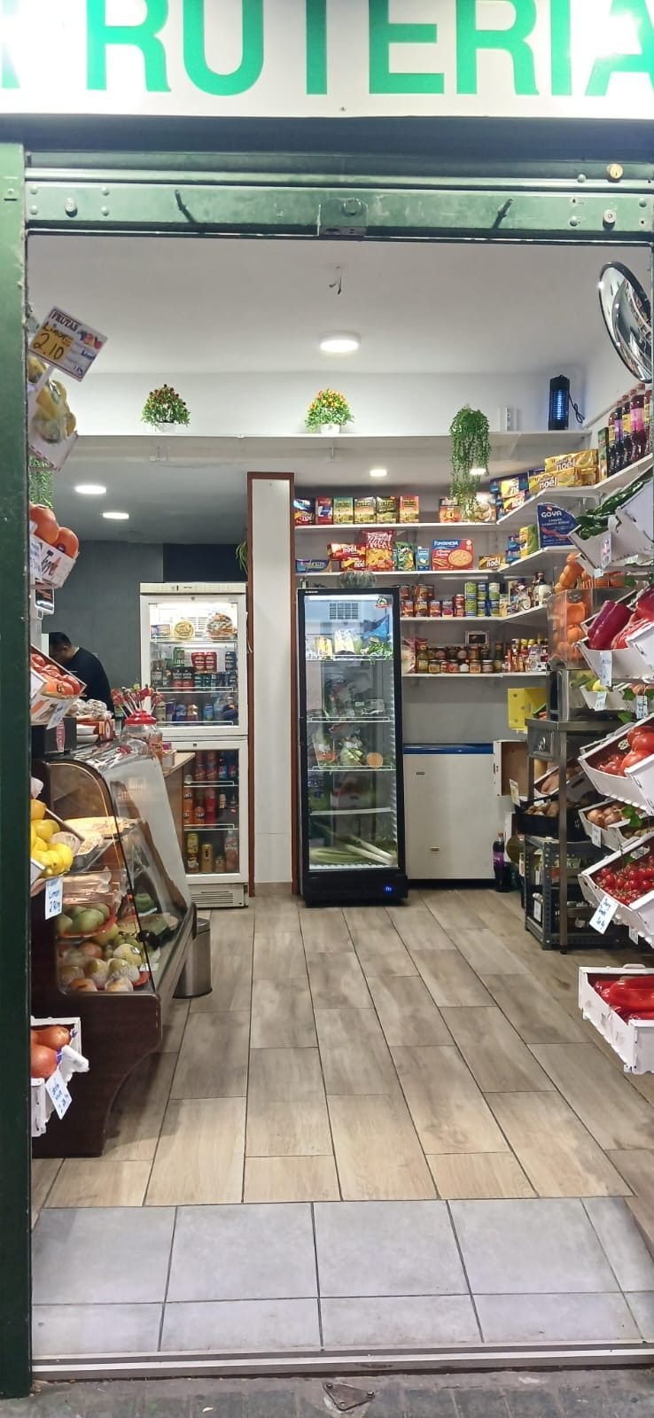 traspaso de frutería en barrio Salamanca — Foto 12