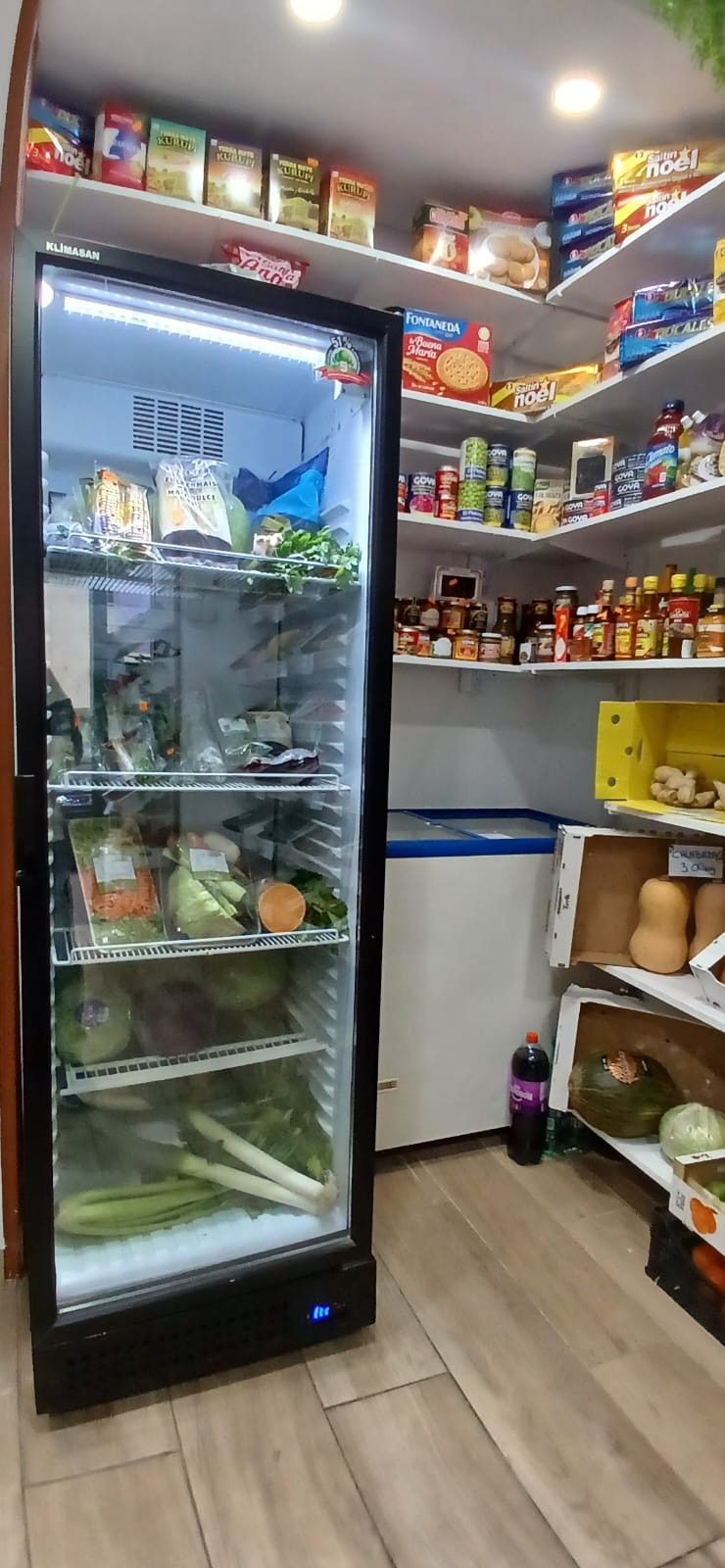 traspaso de frutería en barrio Salamanca — Foto 7