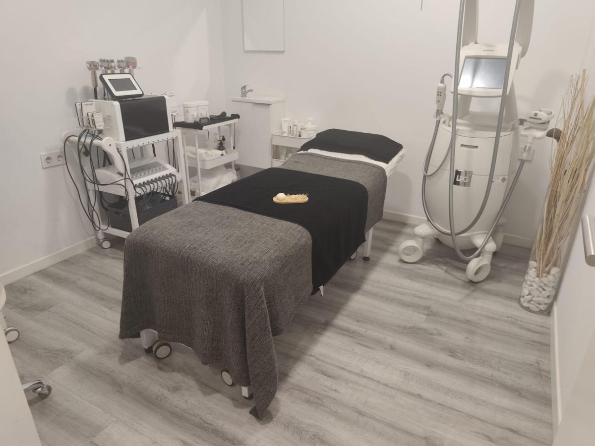 clinica  Medicina estética en traspaso zona Ibiza — Foto 3