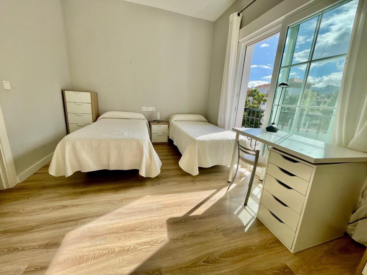 Casa adosada en primera línea de Golf en Alhaurín de la Torre — Foto 19