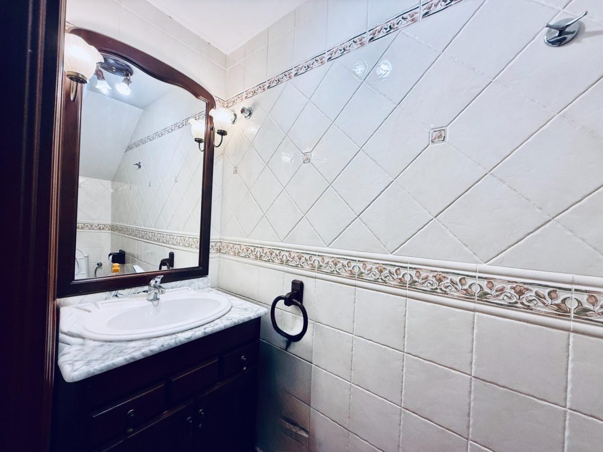 Gran villa independiente con piscina y dos viviendas en una- 6 dormitorios con gran potencial en La Chumbera — Foto 29