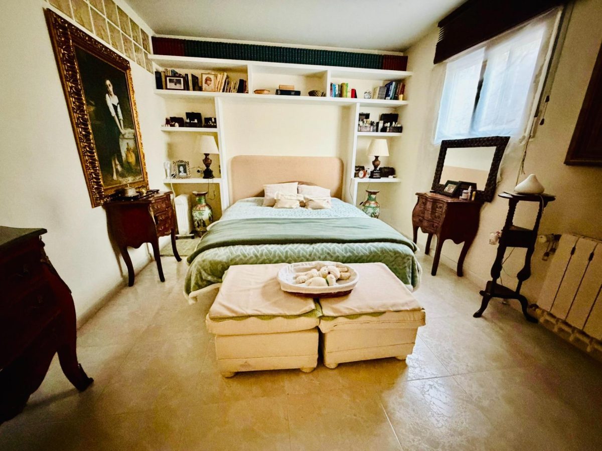Gran villa independiente con piscina y dos viviendas en una- 6 dormitorios con gran potencial en La Chumbera — Foto 23