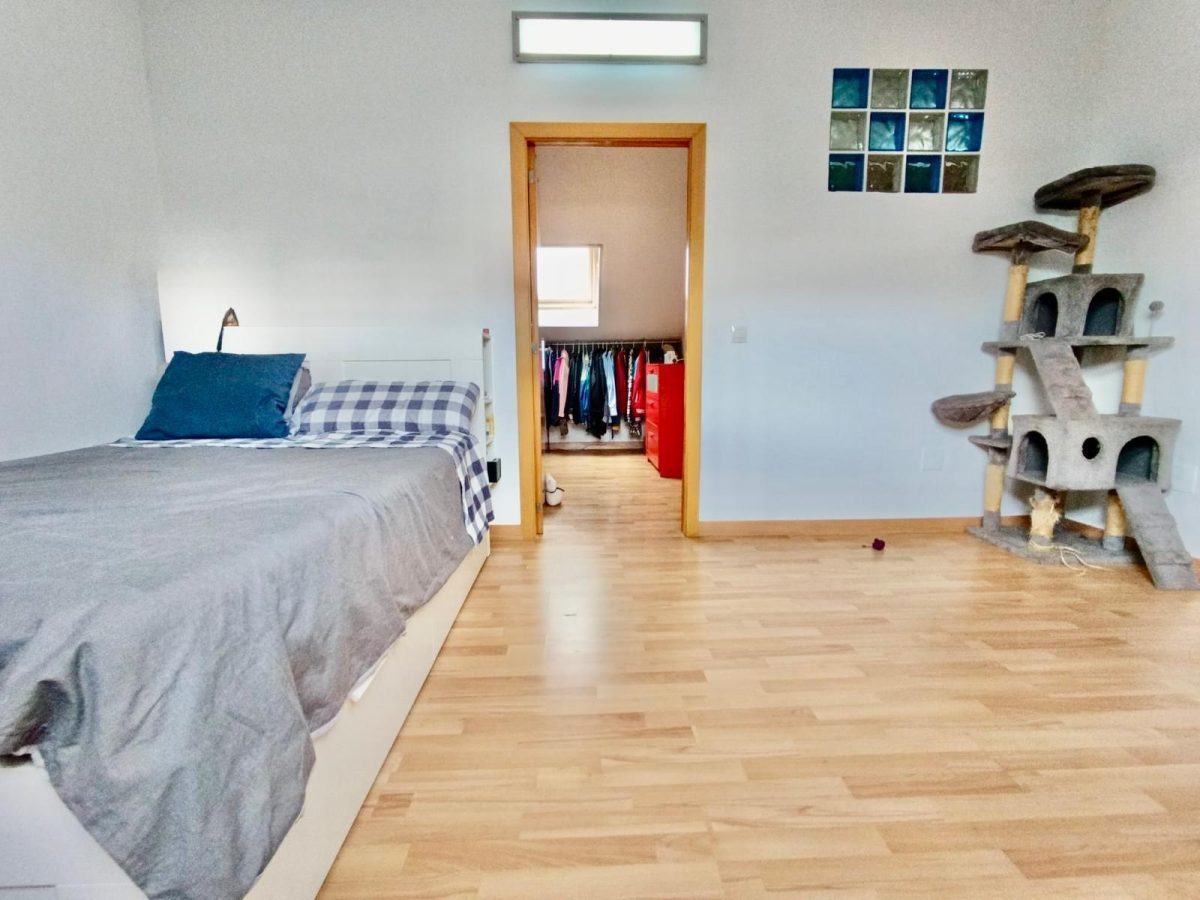Casa adosada de cuatro habitaciones en Alhaurín de la Torre — Foto 23