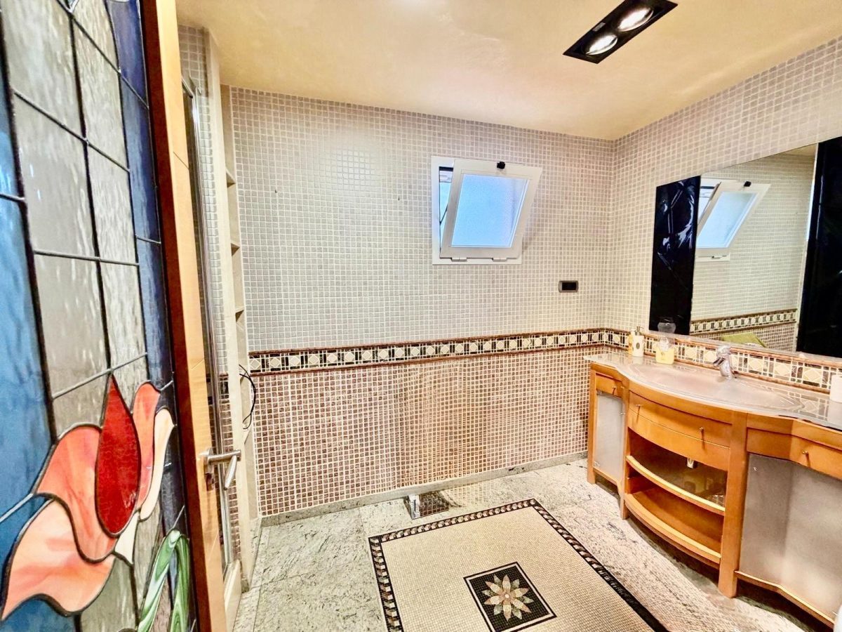 Exclusivo piso de 3 dormitorios en los Alamos, Torremolinos — Foto 20