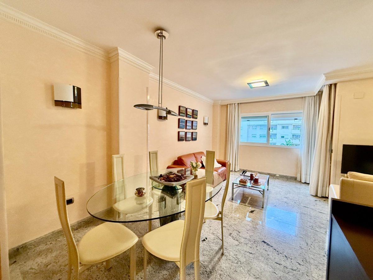 Exclusivo piso de 3 dormitorios en los Alamos, Torremolinos — Foto 25