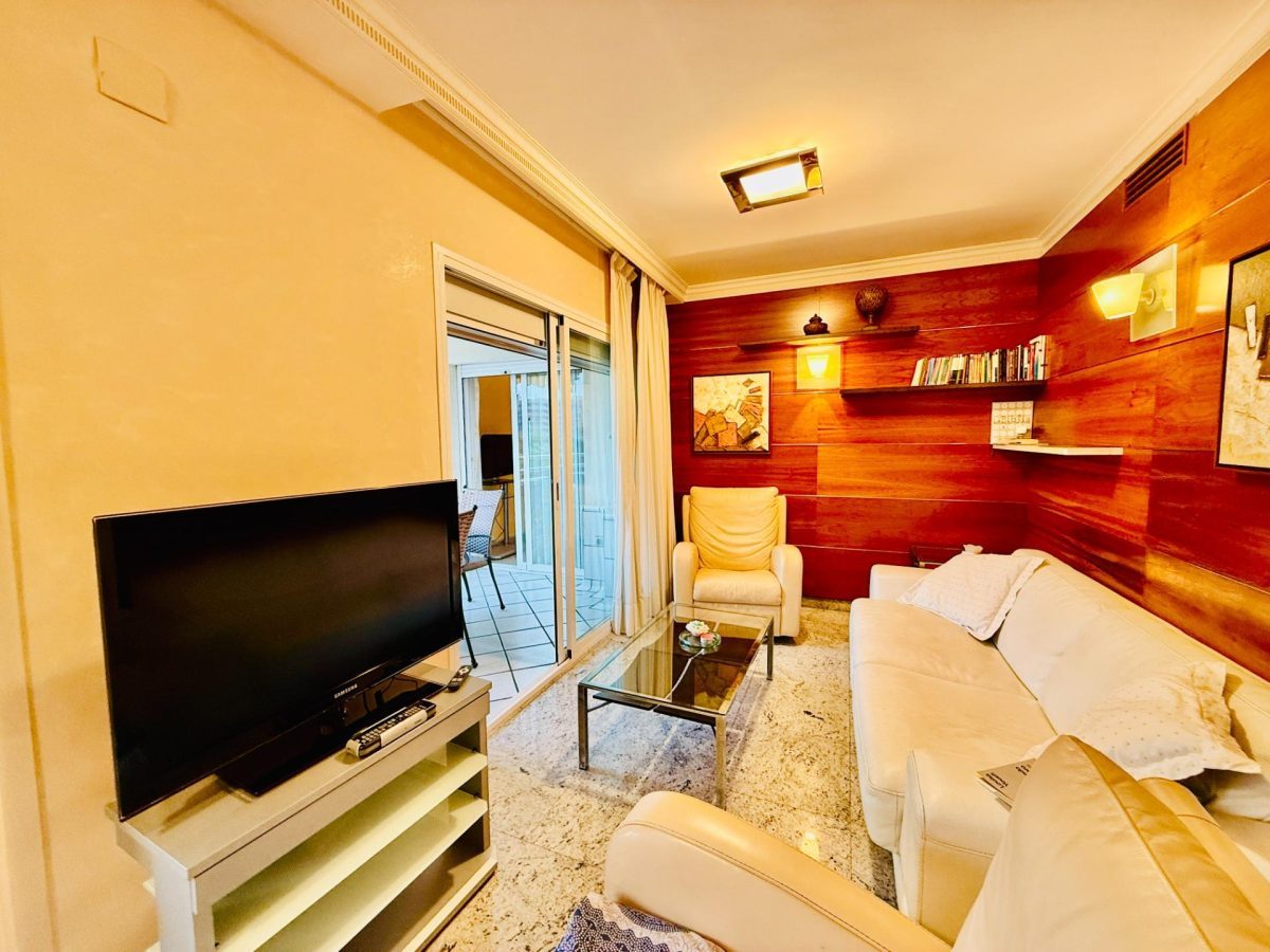 Exclusivo piso de 3 dormitorios en los Alamos, Torremolinos — Foto 7