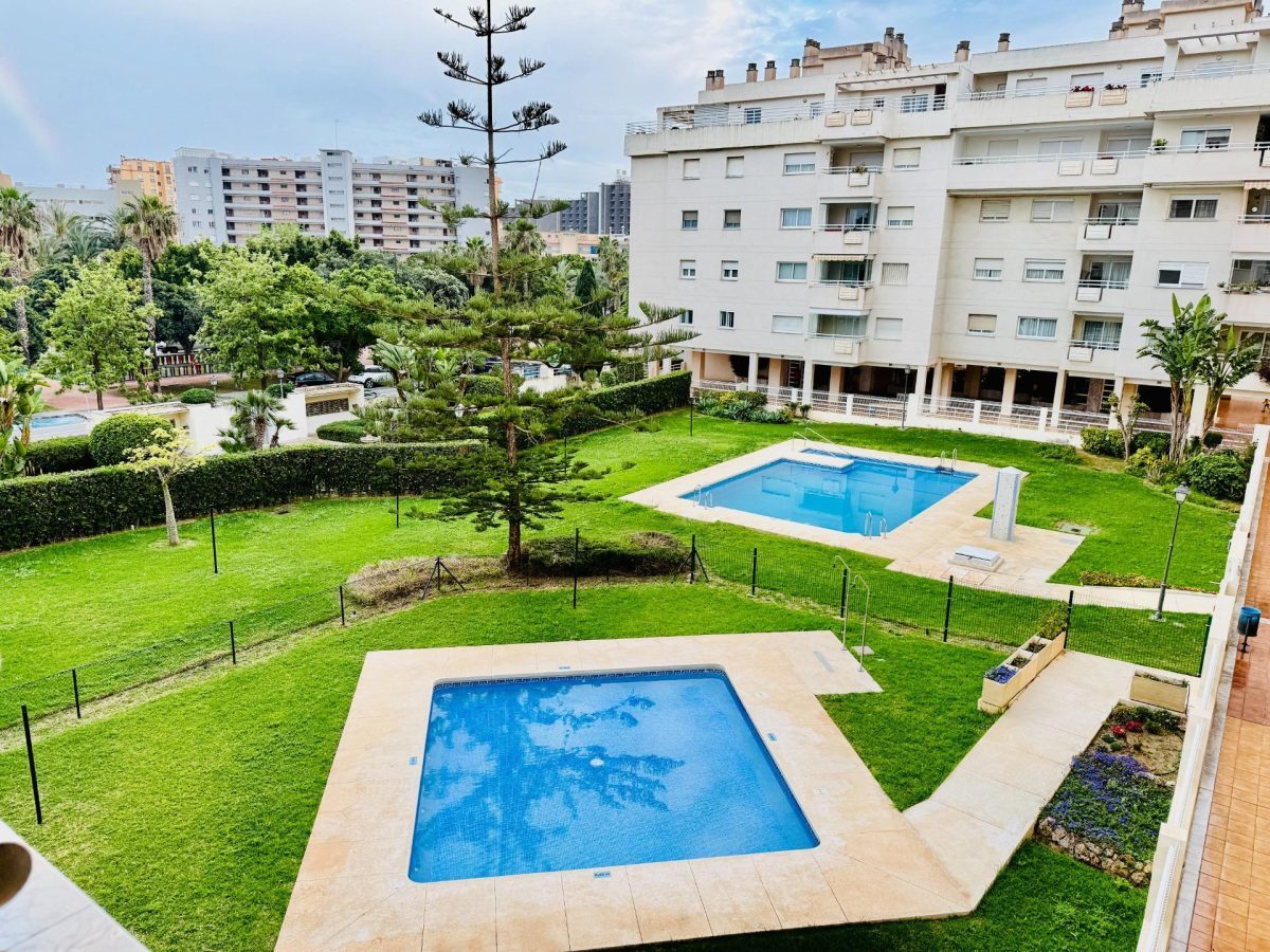 Exclusivo piso de 3 dormitorios en los Alamos, Torremolinos — Foto 1