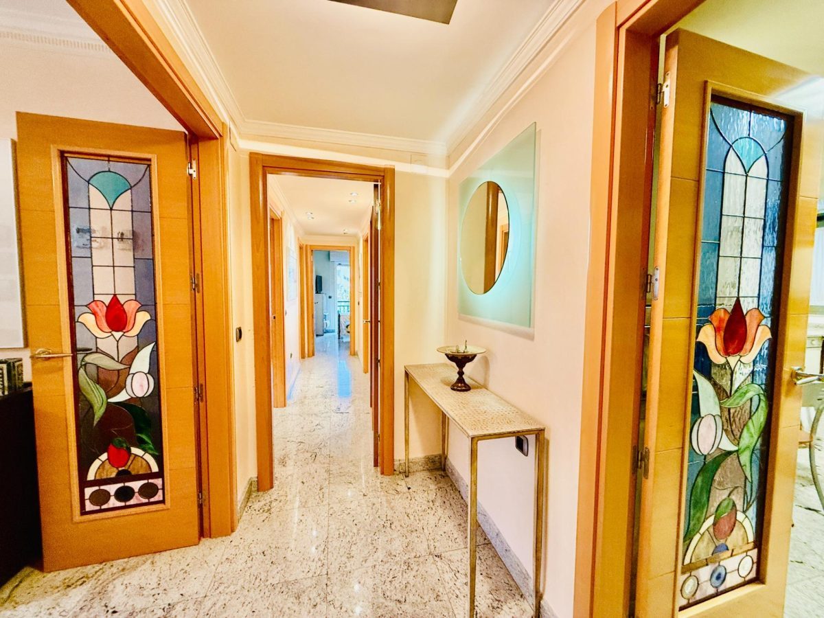 Exclusivo piso de 3 dormitorios en los Alamos, Torremolinos — Foto 8