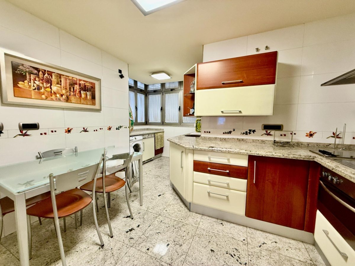 Exclusivo piso de 3 dormitorios en los Alamos, Torremolinos — Foto 24