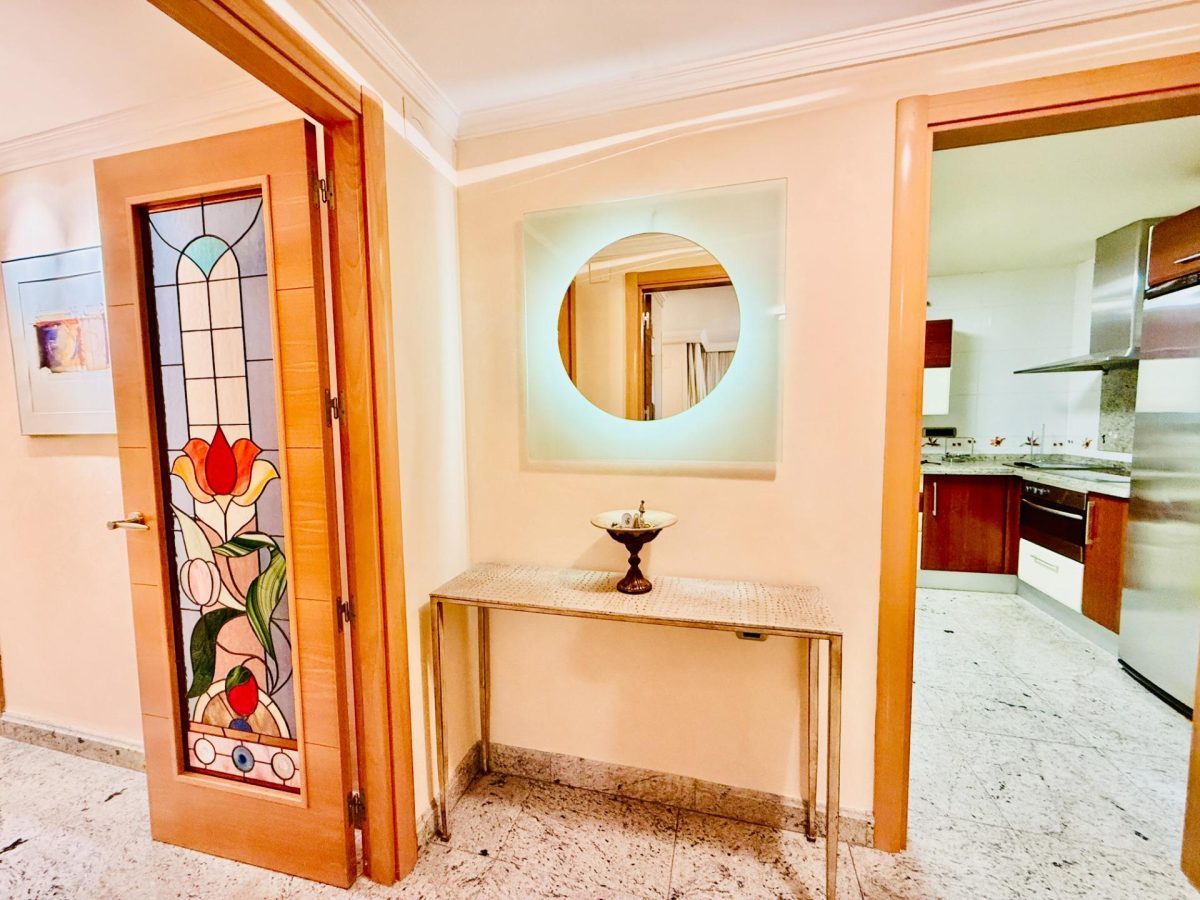 Exclusivo piso de 3 dormitorios en los Alamos, Torremolinos — Foto 27