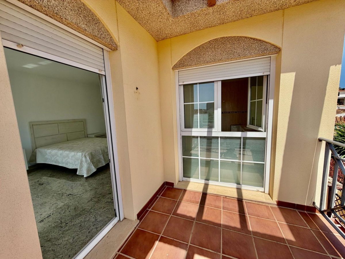 Casa de 5 dormitorios en Los Alamos, Torremolinos. Costa del Sol — Foto 22