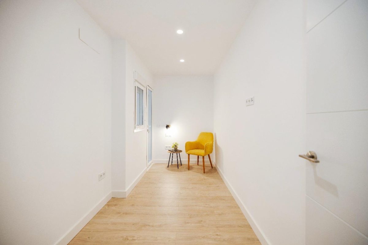 Se alquila piso de tres habitaciones y dos baños con reforma a estrenar en Málaga — Foto 25