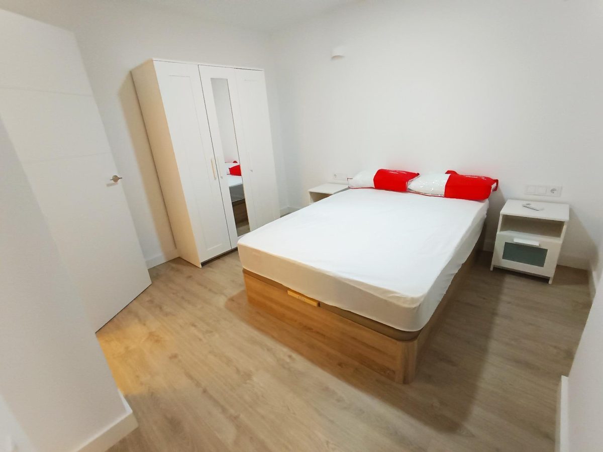Se alquila piso de tres habitaciones y dos baños con reforma a estrenar en Málaga — Foto 28