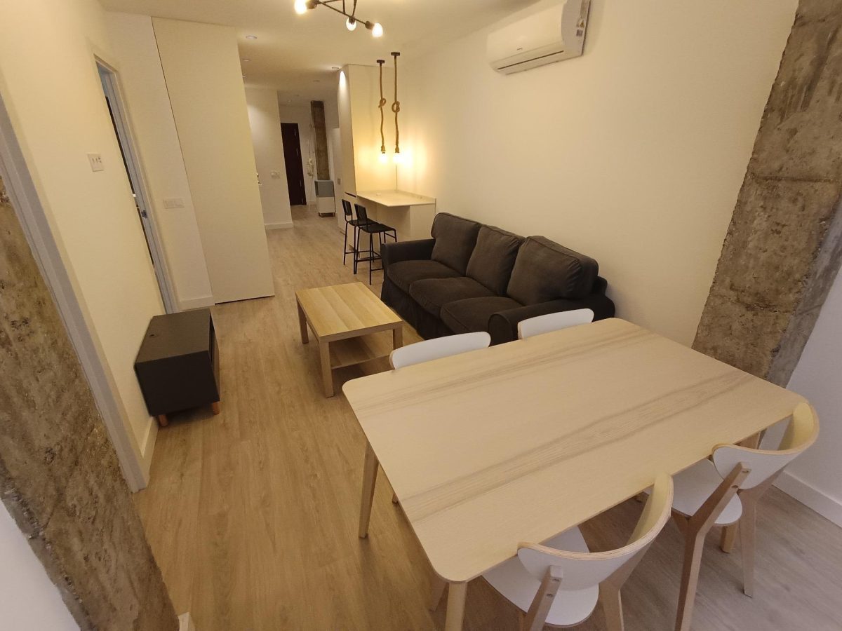 Se alquila piso de tres habitaciones y dos baños con reforma a estrenar en Málaga — Foto 5