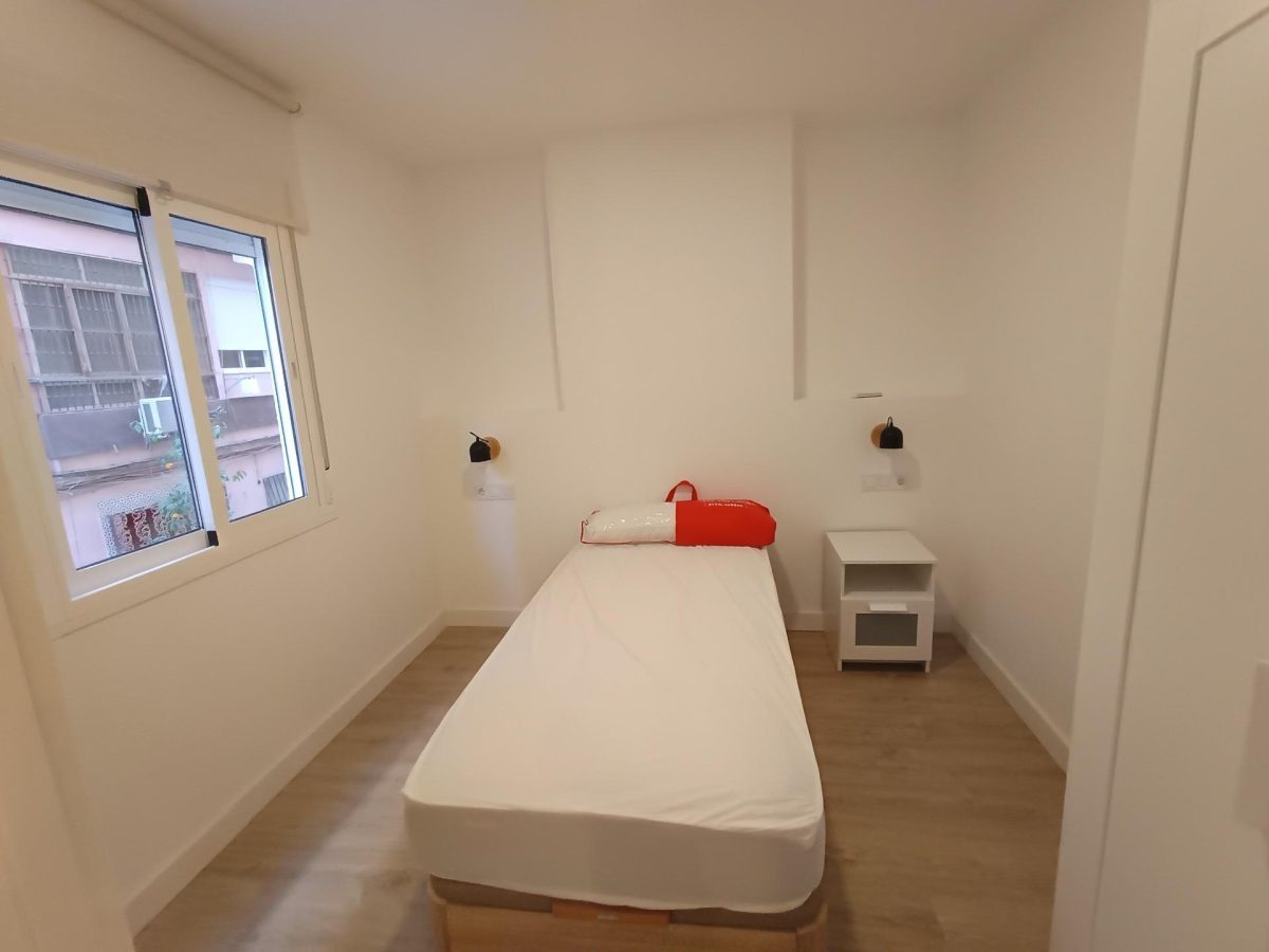 Se alquila piso de tres habitaciones y dos baños con reforma a estrenar en Málaga — Foto 29
