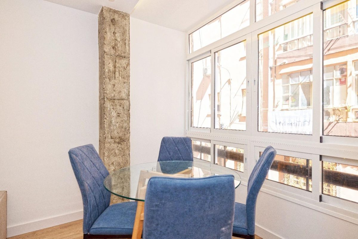 Se alquila piso de tres habitaciones y dos baños con reforma a estrenar en Málaga — Foto 8