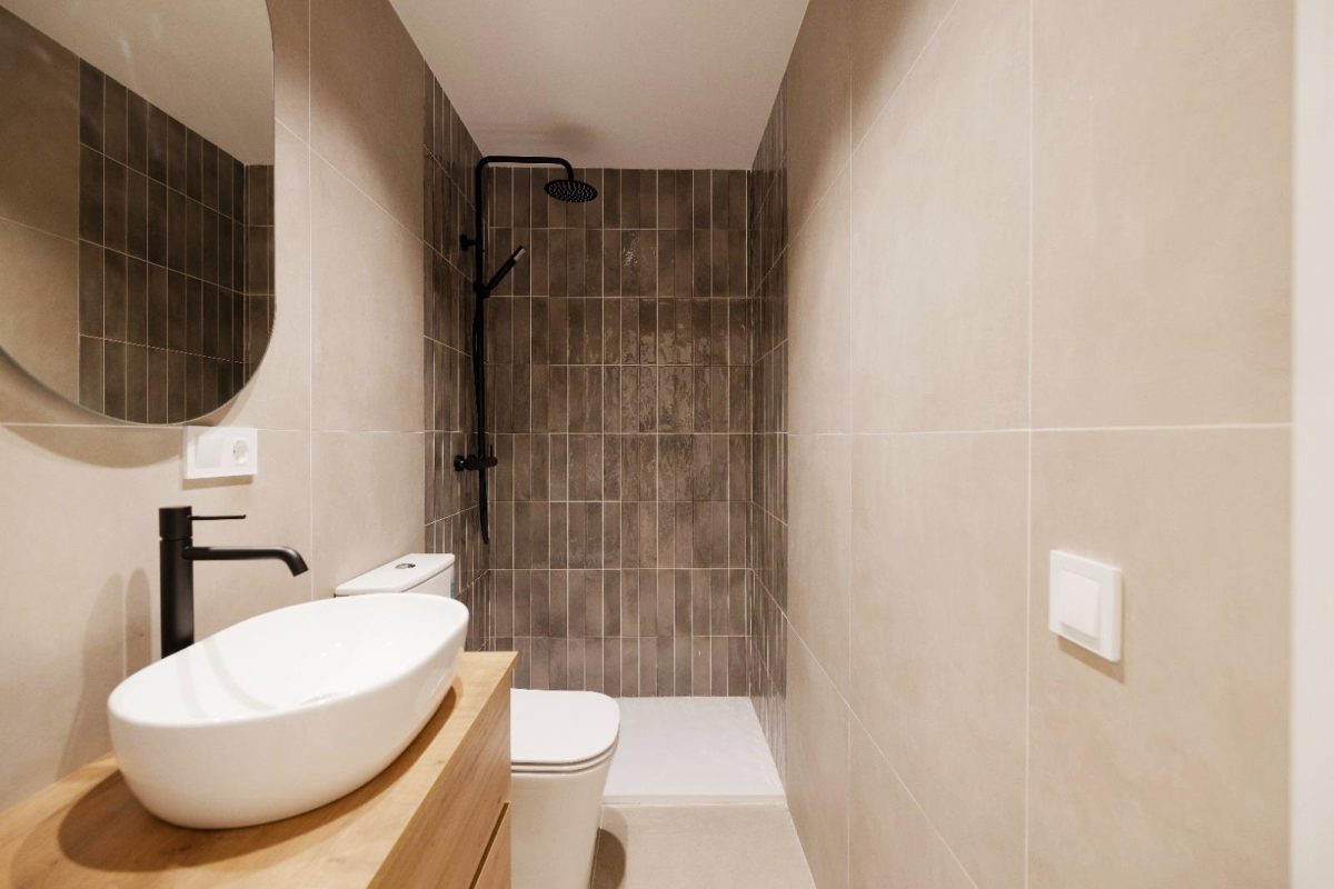 Se alquila piso de tres habitaciones y dos baños con reforma a estrenar en Málaga — Foto 24