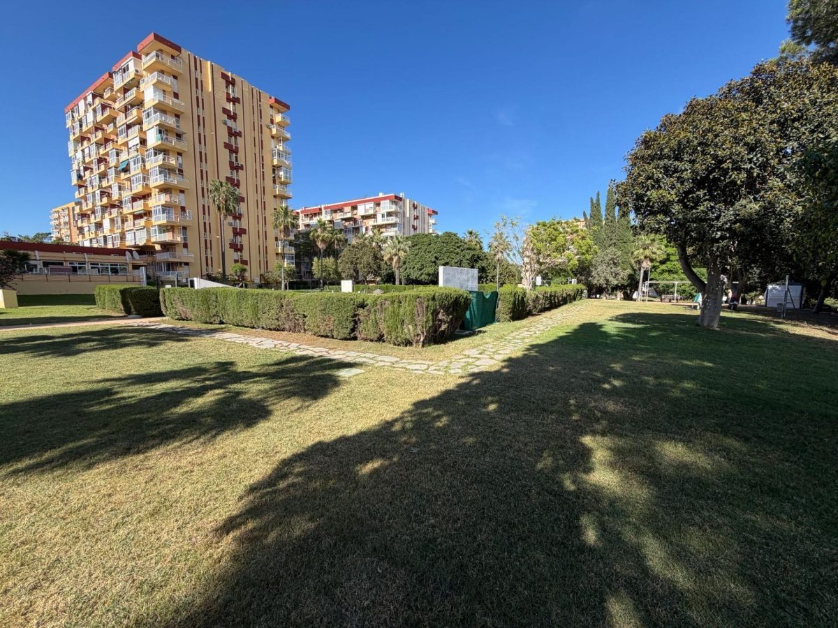 Apartamento de un dormitorio con vistas al mar en Benalmádena, Costa del Sol — Foto 26