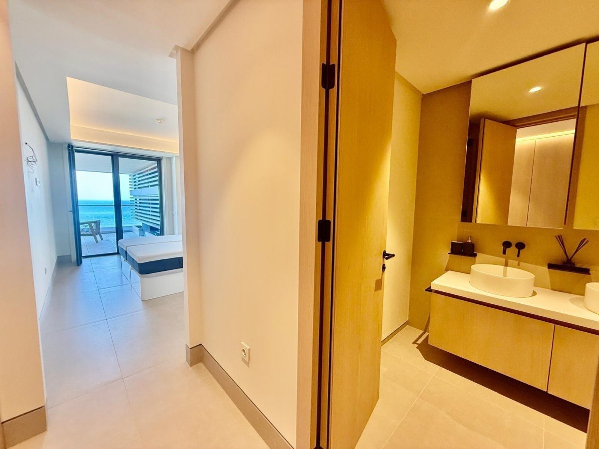 Exclusivo piso de tres dormitorios en Málaga Towers, con vistas frontales al mar, Costa del sol — Foto 23