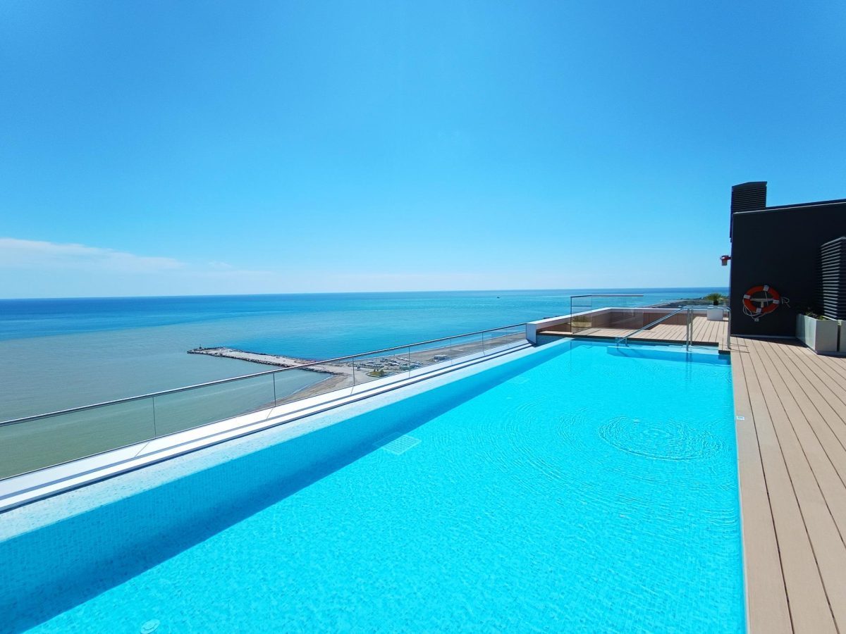 Exclusivo piso de tres dormitorios en Málaga Towers, con vistas frontales al mar, Costa del sol — Foto 4