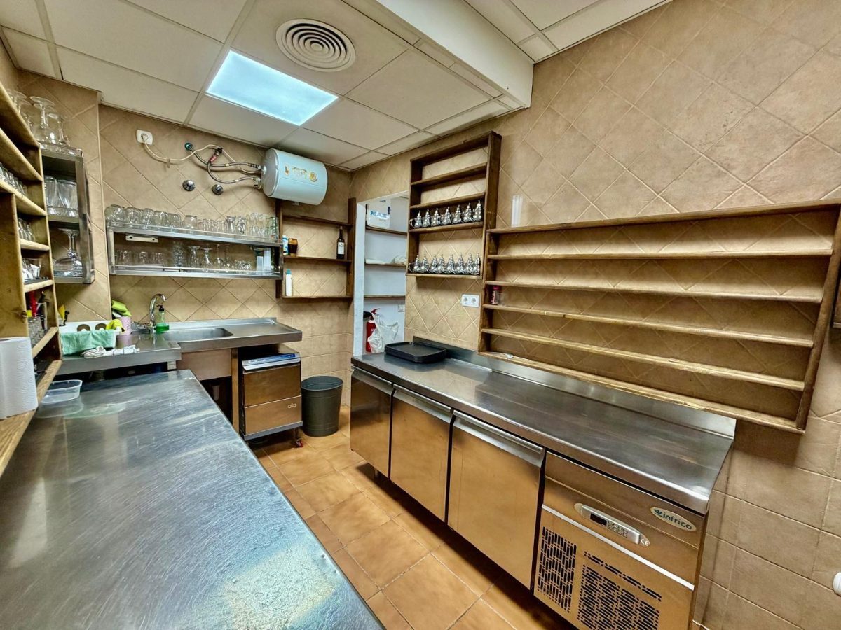 Venta de local comercial en Arroyo de la Miel, Benalmádena, Costa del Sol — Foto 15