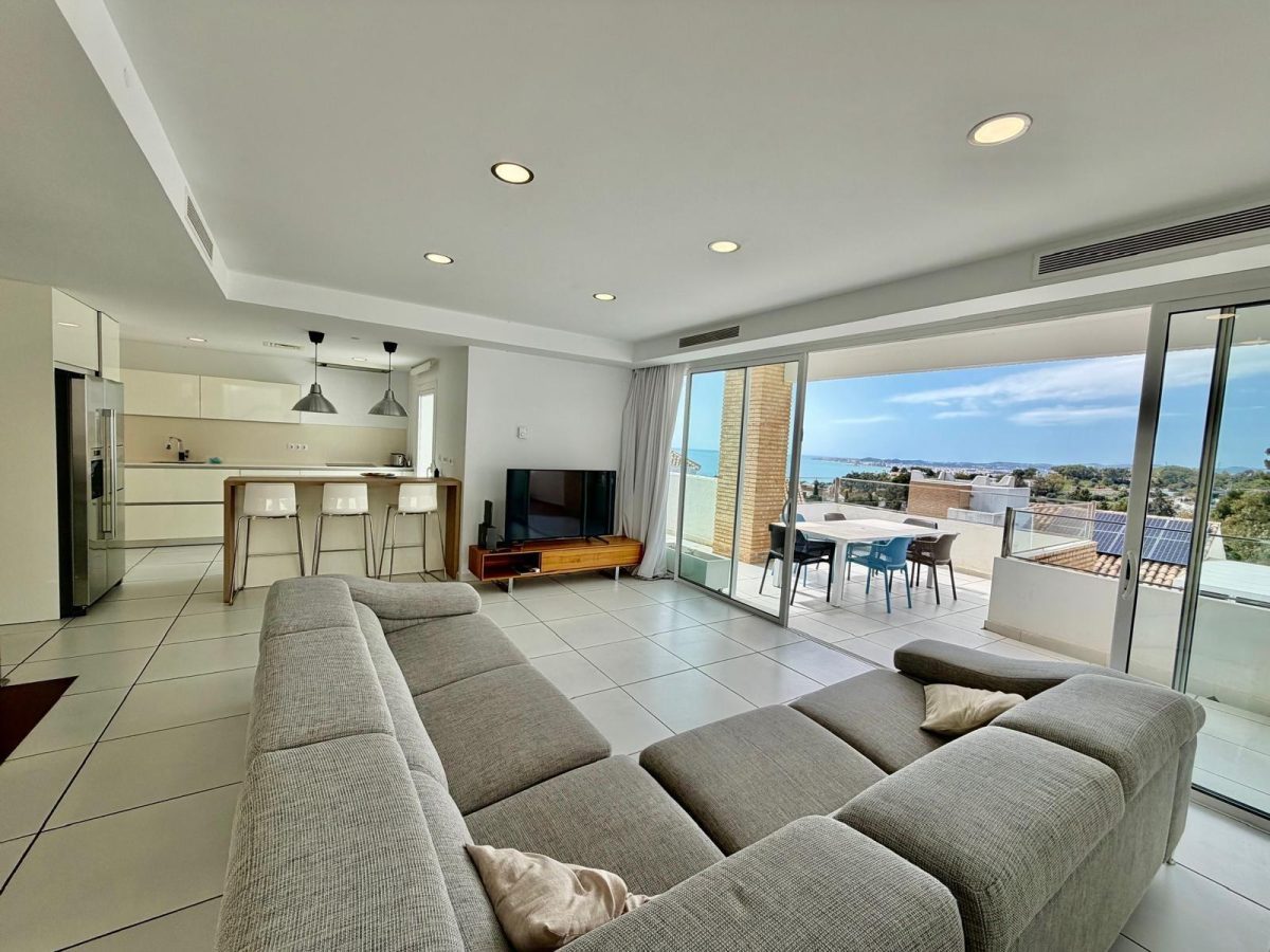 Casa Pareada 4 dormitorios en Benalmádena con vistas al mar. Cerca British College, Costa del Sol — Foto 17