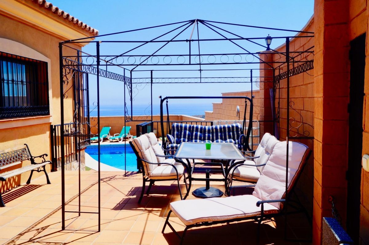 Villa de tres dormitorios con vistas al mar en Benalmádena, Costa del Sol — Foto 23
