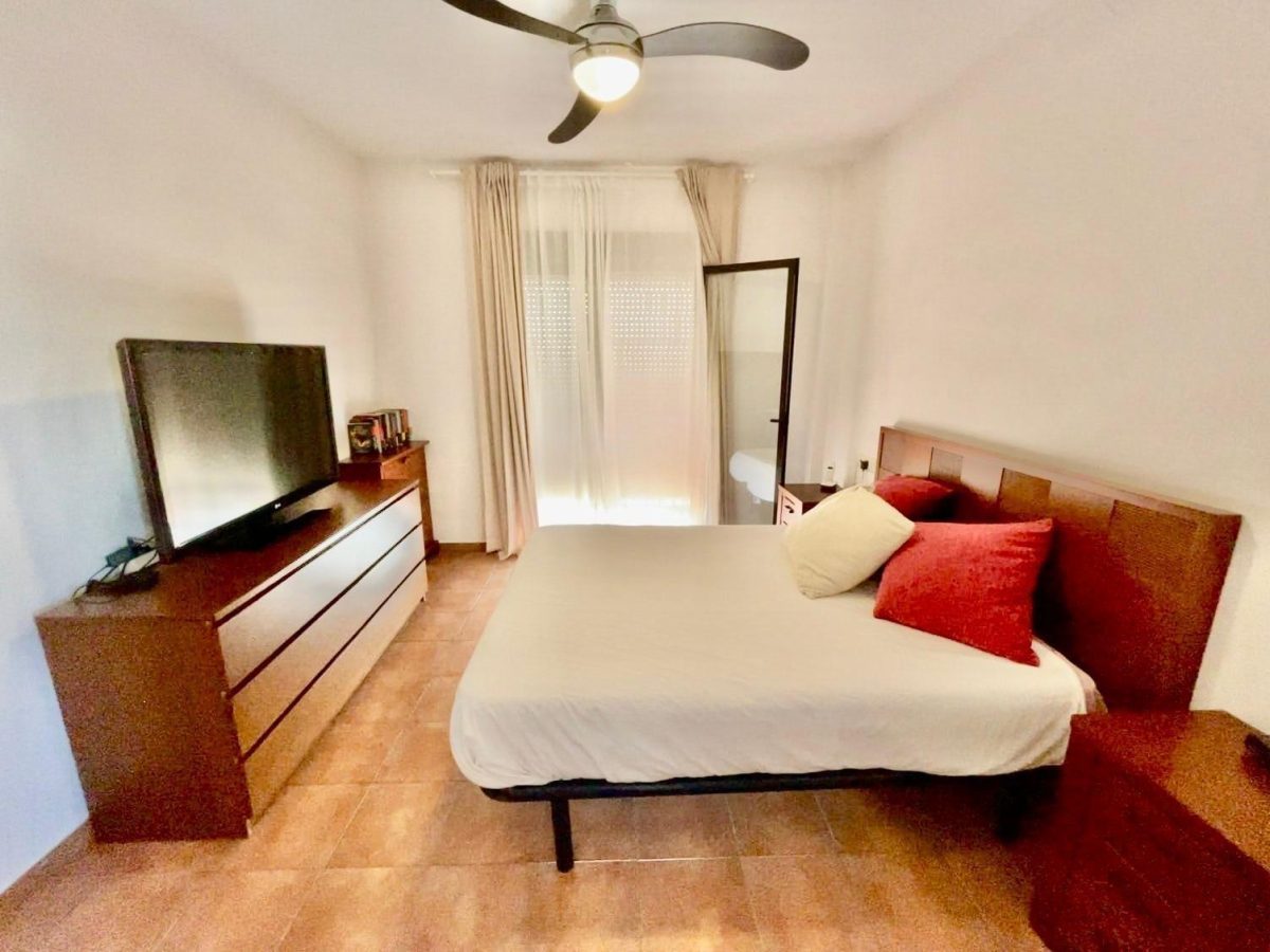 Villa de tres dormitorios con vistas al mar en Benalmádena, Costa del Sol — Foto 11