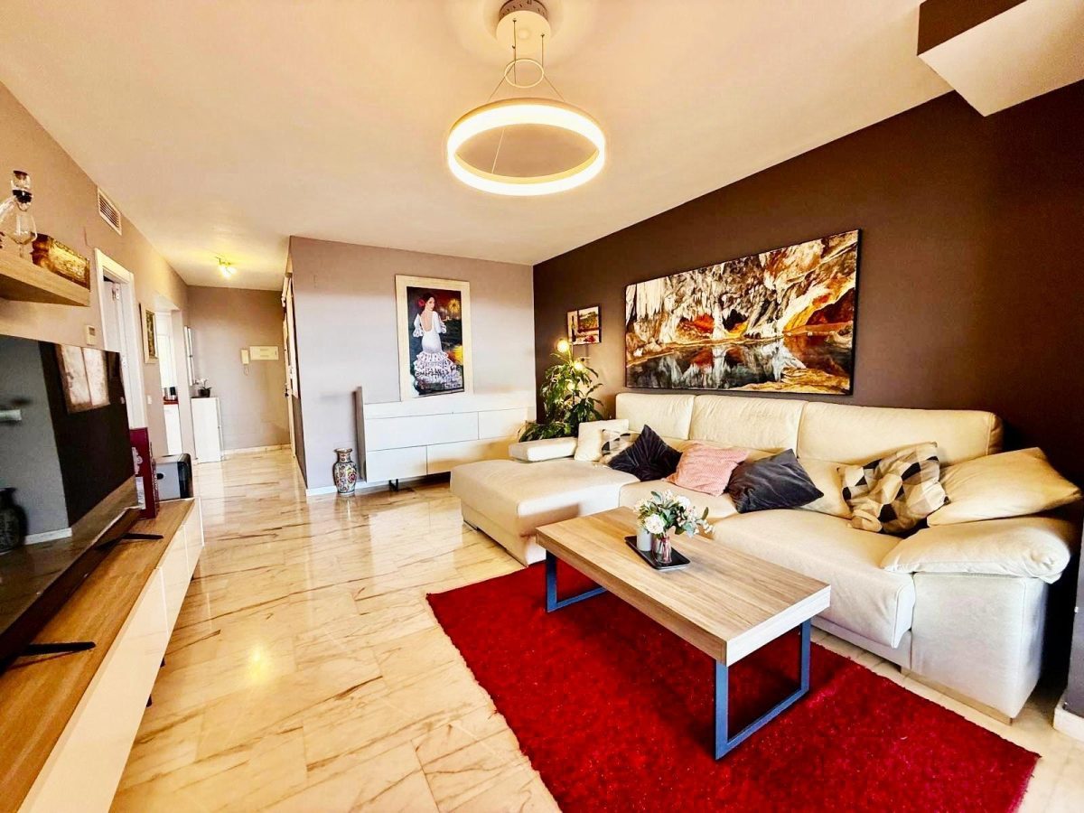Atico de 3 habitaciones con vistas al mar en  Benalmádena, Costa del Sol — Foto 13