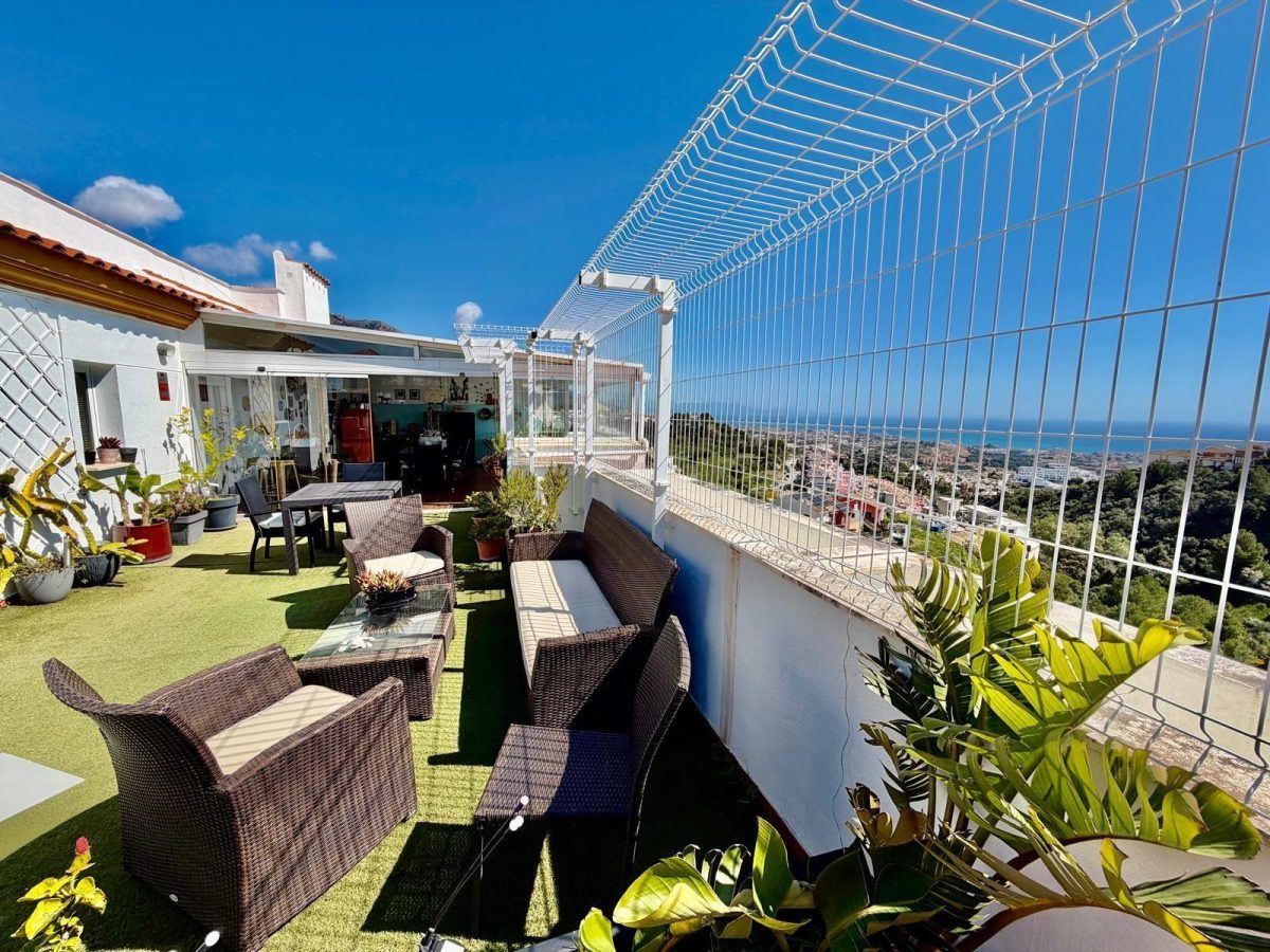 Atico de 3 habitaciones con vistas al mar en  Benalmádena, Costa del Sol — Foto 5