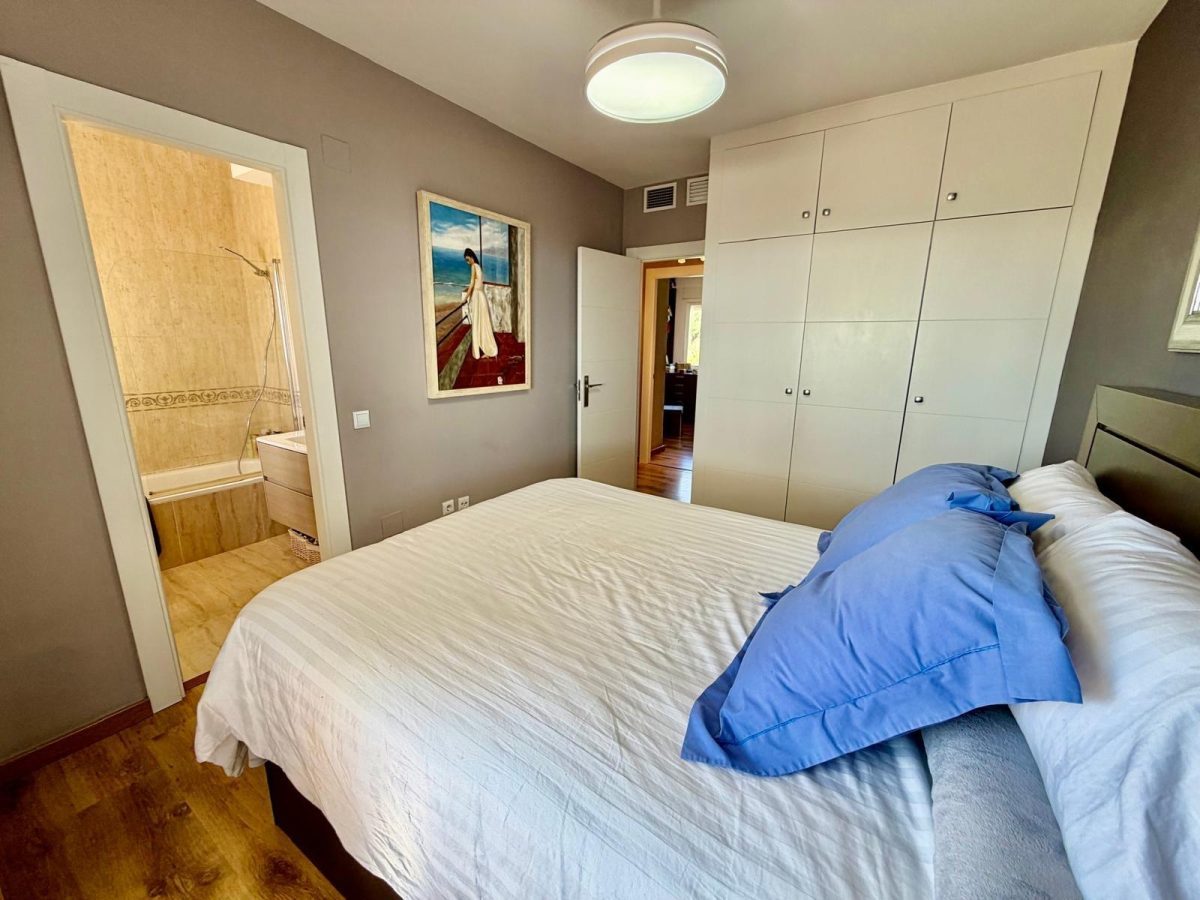 Atico de 3 habitaciones con vistas al mar en  Benalmádena, Costa del Sol — Foto 21